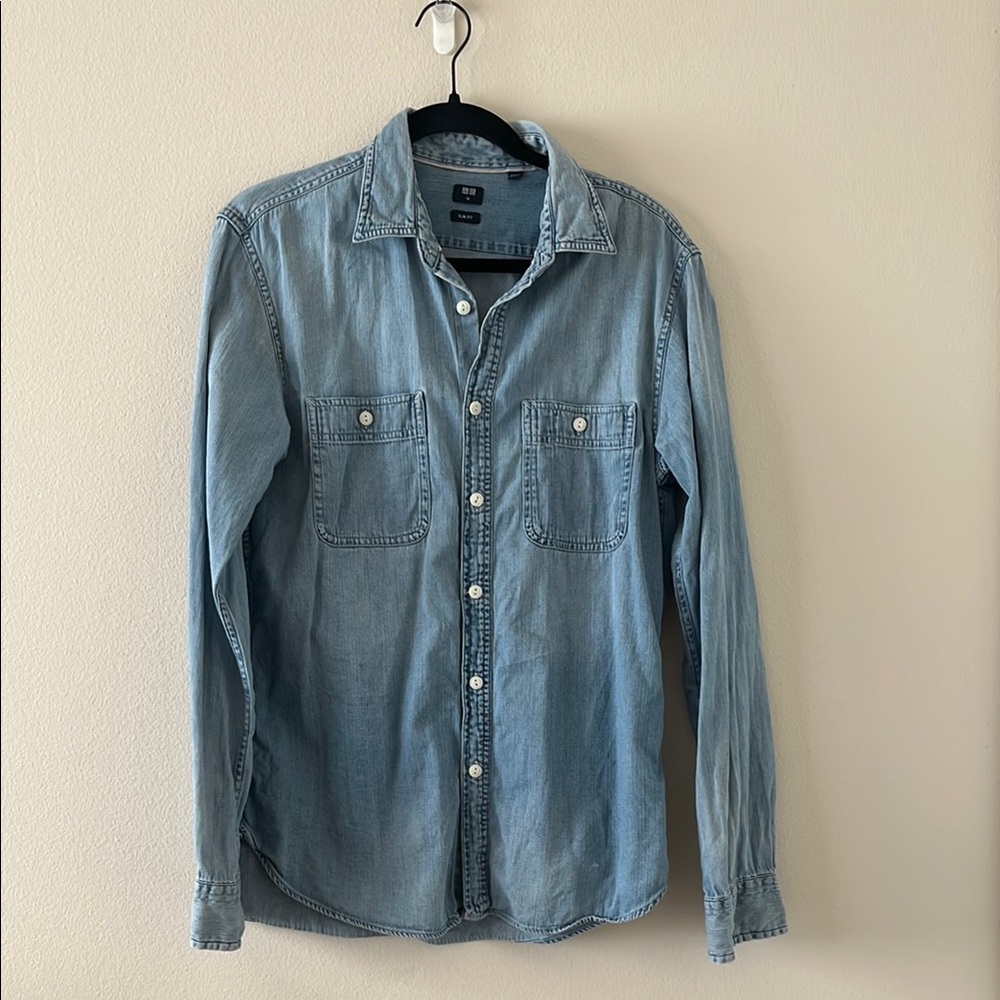 Men's Uniqlo  Light Blue Denim Shirt